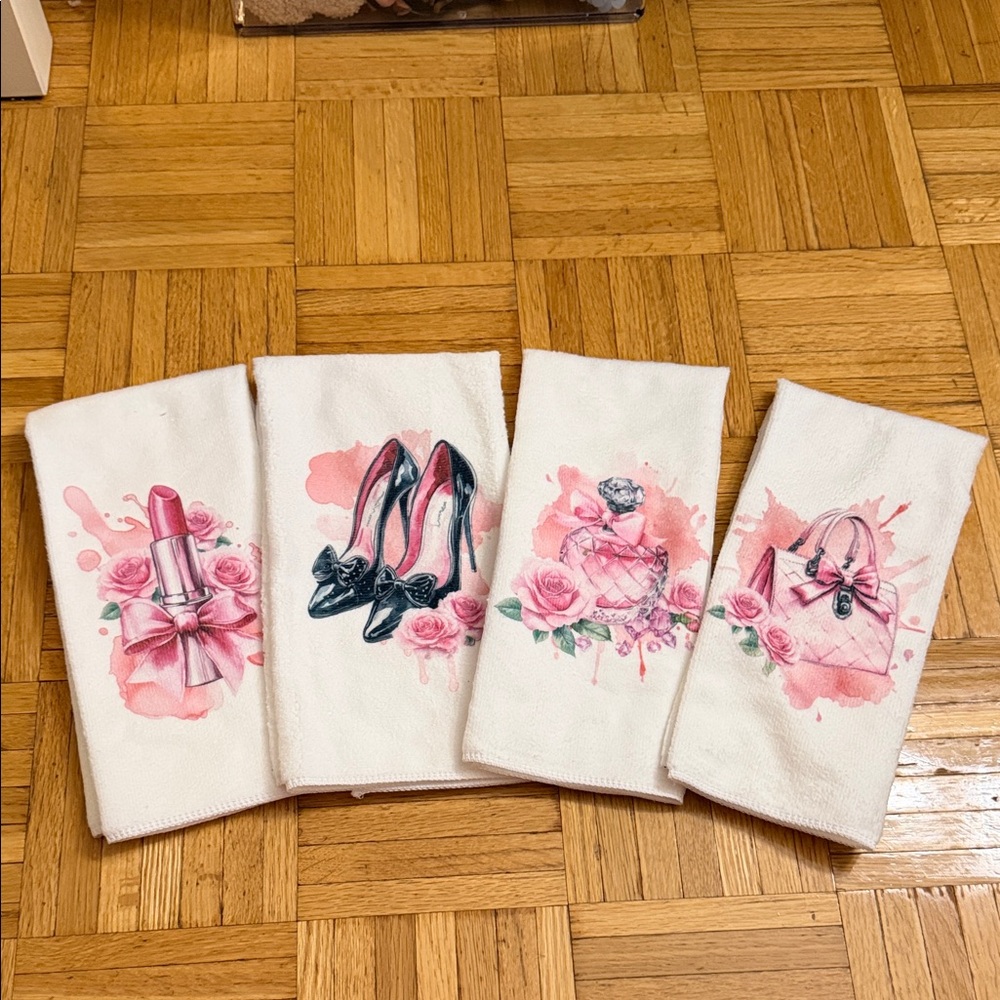 Chic Pink Fashion Print Kitchen Towels - Set of 4